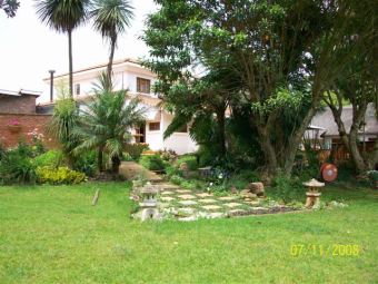 Pelenechi Manor